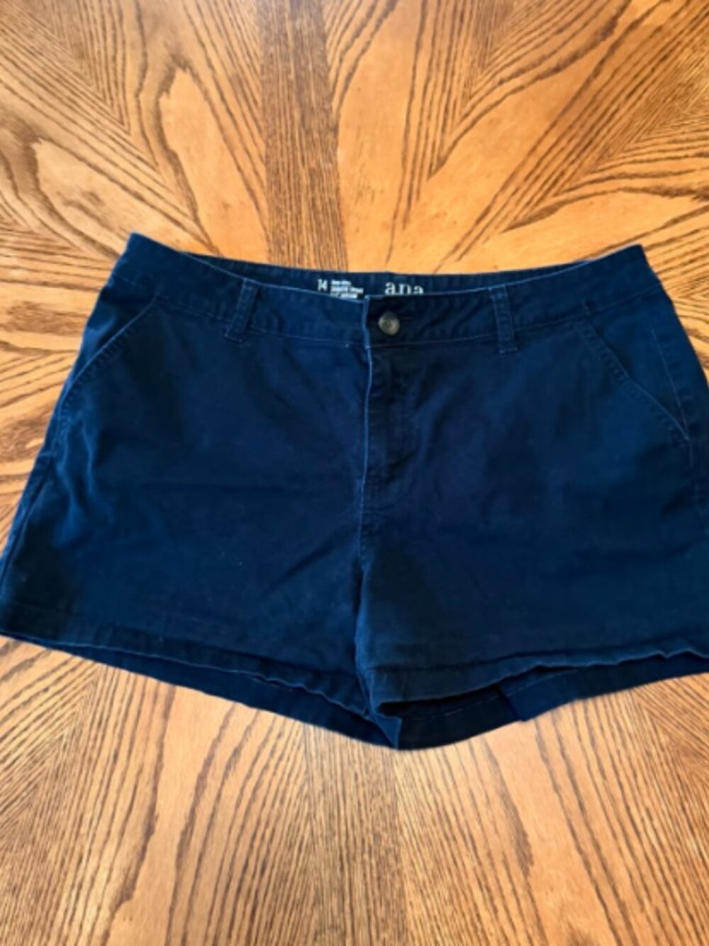 a.n.a Black Chino Shorts Women’s Size 14 Mid Rise 3.5” Inseam